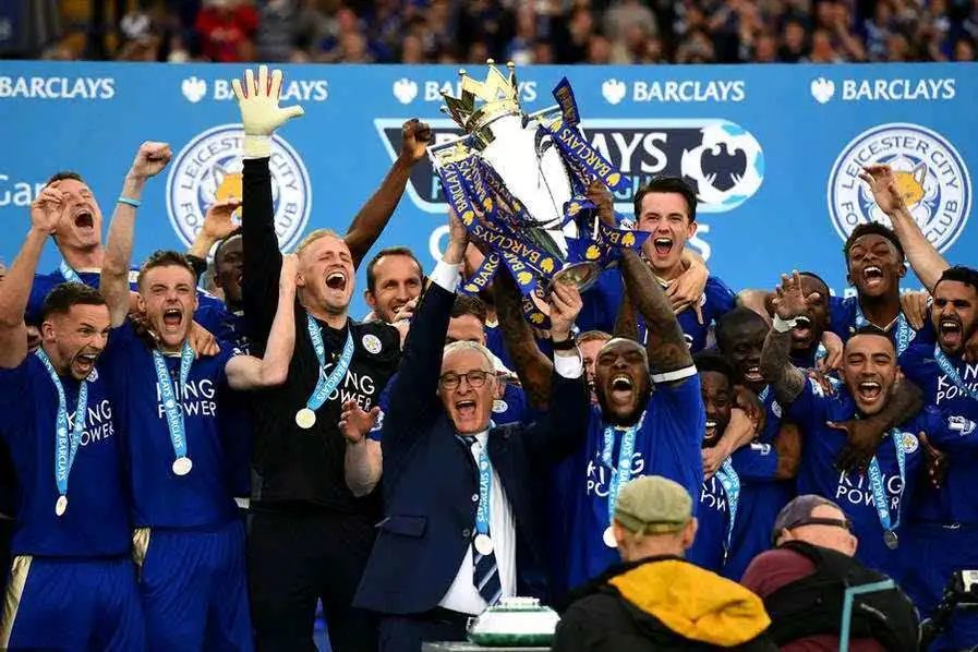  黑马逆袭淘汰卫冕冠军，爆冷震撼足坛