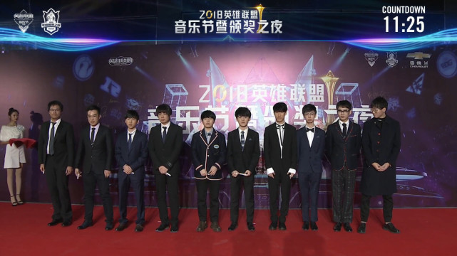  电竞解说名嘴云集，激情点评点燃全场