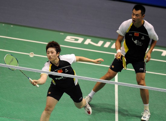  梅总双打默契配合，美网混双决赛勇夺桂冠