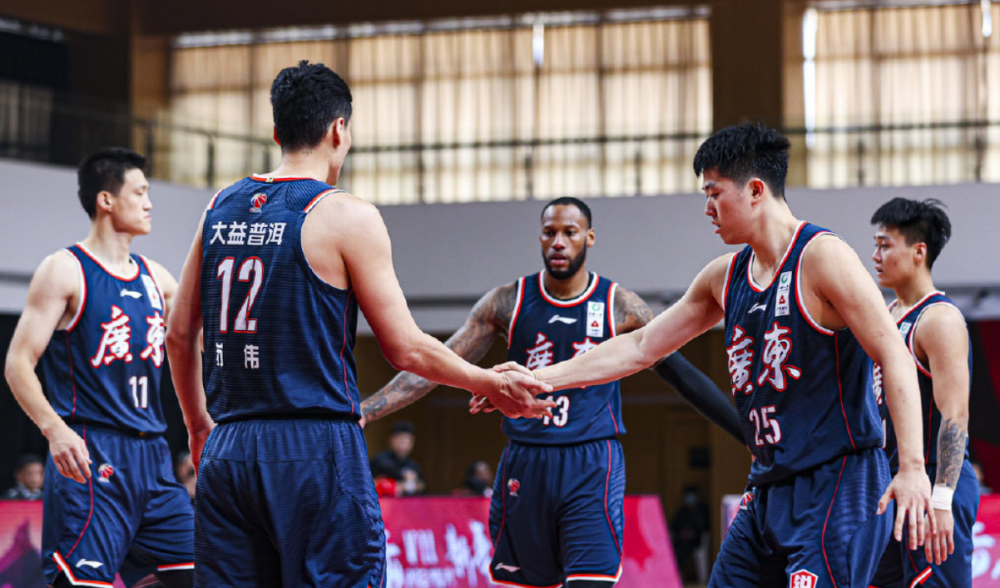  北控男篮多点开花，主场大胜南京同曦队
